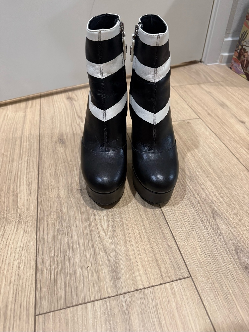 Marc Jacobs Amber Black & White Leather Platform Ankle Boots
